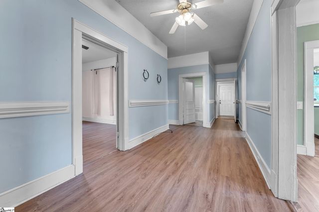 400 King Street, Easley, SC 29640