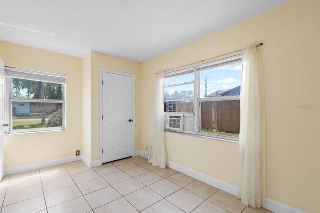 301 5TH AVENUE NW, Ruskin, FL 33570