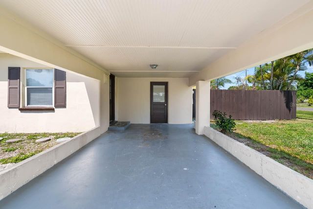 301 5TH AVENUE NW, Ruskin, FL 33570