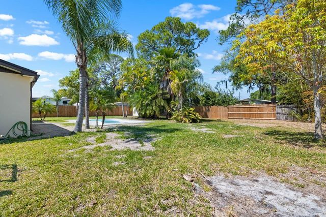 301 5TH AVENUE NW, Ruskin, FL 33570