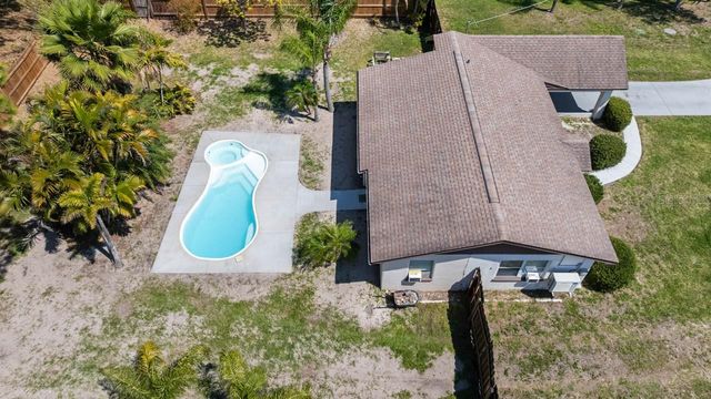 301 5TH AVENUE NW, Ruskin, FL 33570