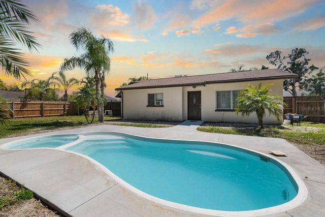 301 5TH AVENUE NW, Ruskin, FL 33570