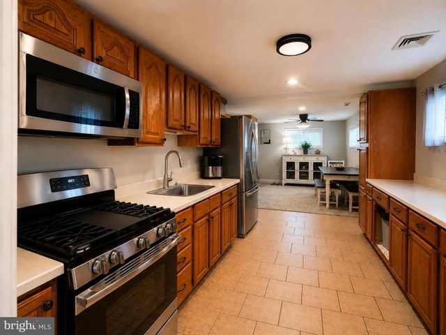 2767 FERNWOOD AVE, Abington, PA 19001