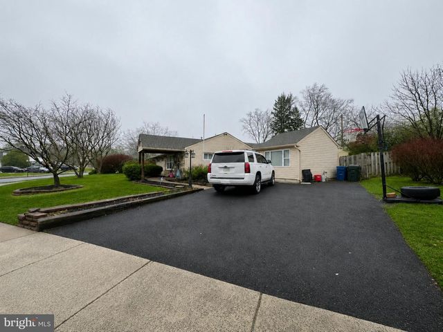2767 FERNWOOD AVE, Abington, PA 19001