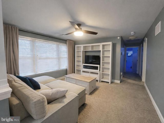 2767 FERNWOOD AVE, Abington, PA 19001