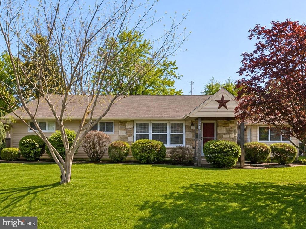 2767 FERNWOOD AVE, Abington, PA 19001