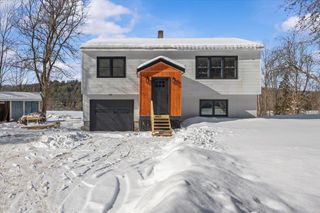 434 Browns River Road, Essex, VT 05452
