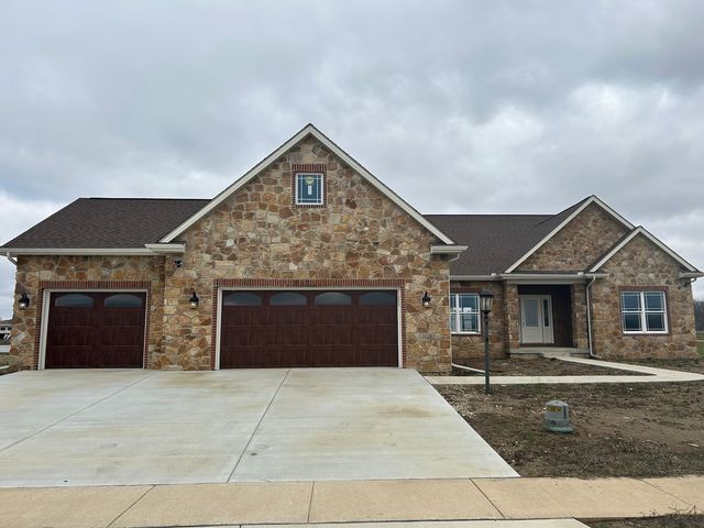 3020 Beringer Circle, Urbana, IL 61802