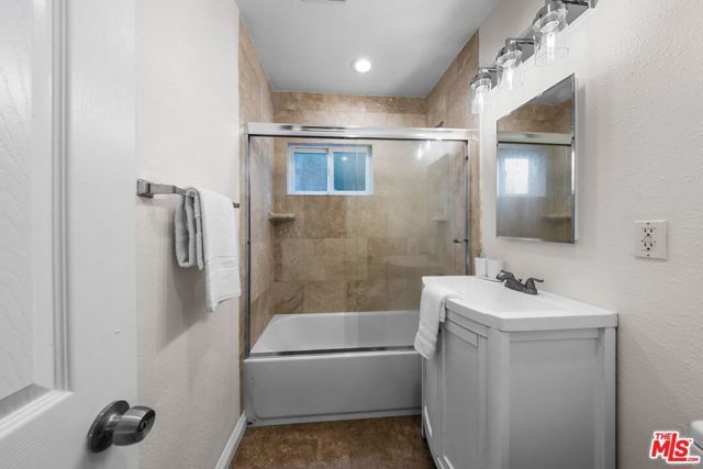 643 Pacific Street, Santa Monica, CA 90405