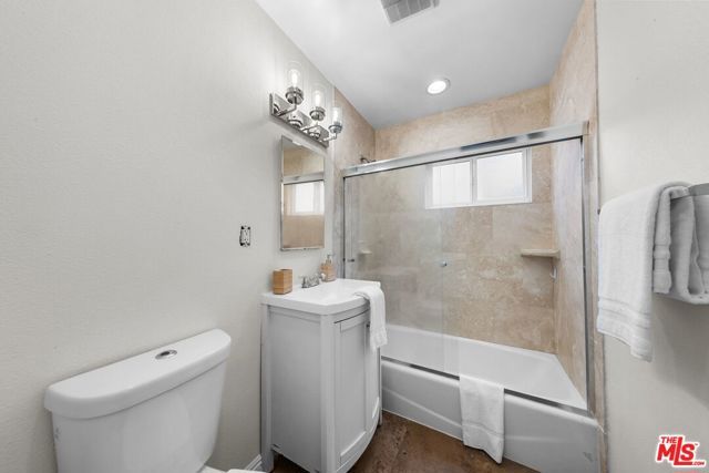 643 Pacific Street, Santa Monica, CA 90405