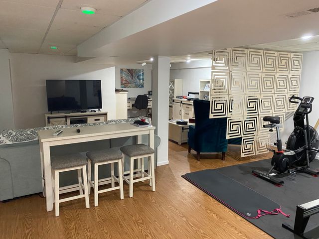 950 Sweetflower Drive, Hoffman Estates, IL 60169