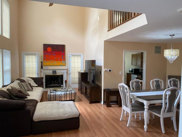 950 Sweetflower Drive, Hoffman Estates, IL 60169