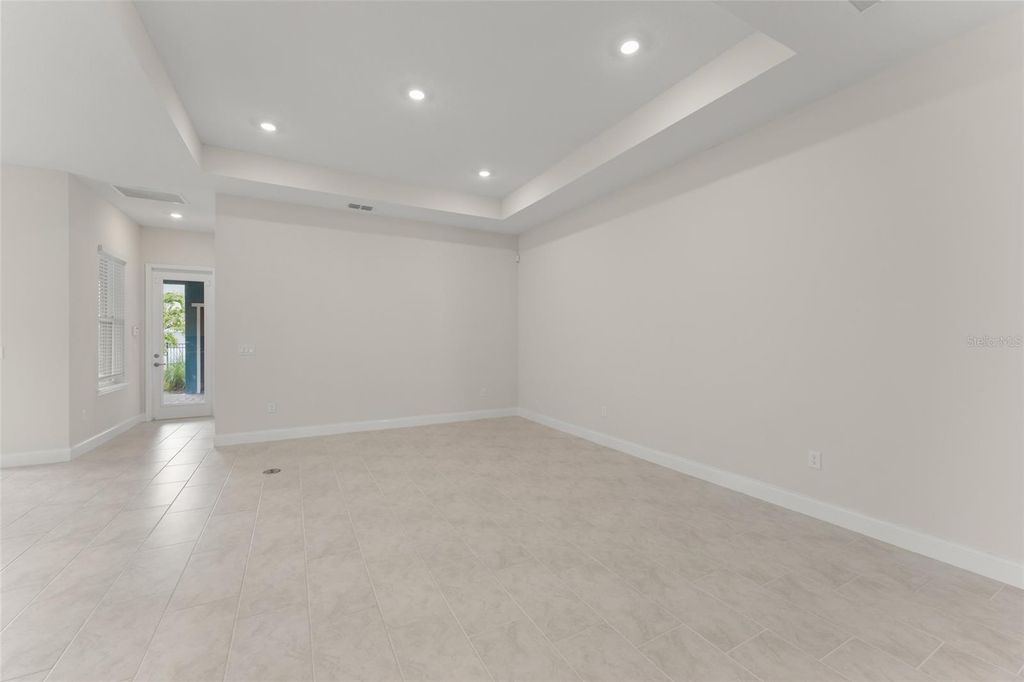 Image 25 of property listing at 13550 MCMILLAN DRIVE, Orlando, FL 32827