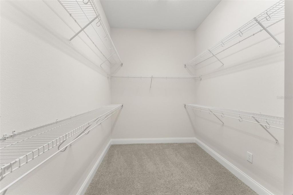 Image 42 of property listing at 13550 MCMILLAN DRIVE, Orlando, FL 32827