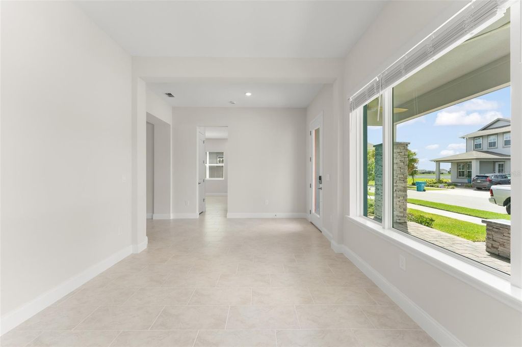 Image 7 of property listing at 13550 MCMILLAN DRIVE, Orlando, FL 32827