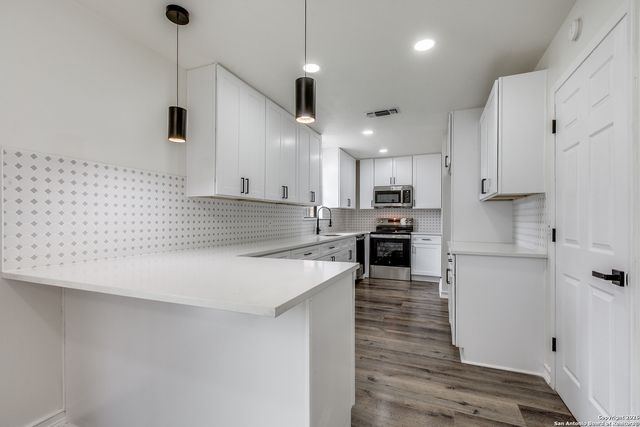 3410 Clearfield, San Antonio, TX 78230