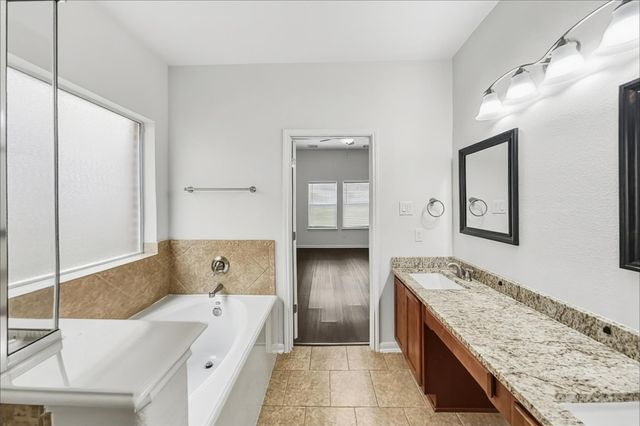 1735 Park Oak Drive, Conroe, TX 77304
