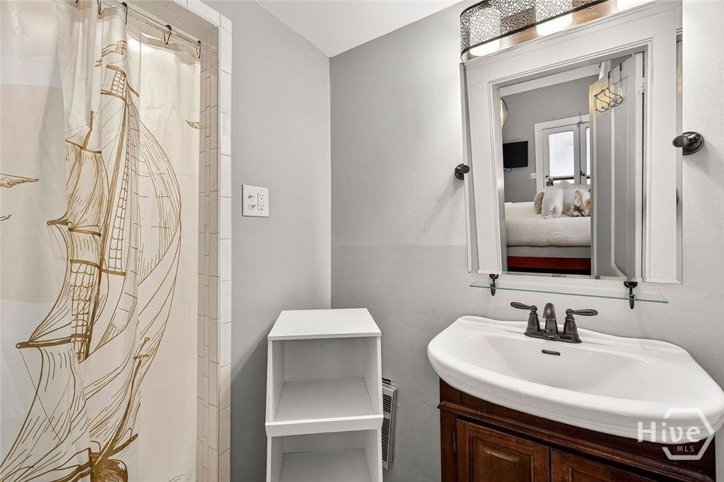 Image 13 of property listing at 106 E Harris Street, Savannah, GA 31401