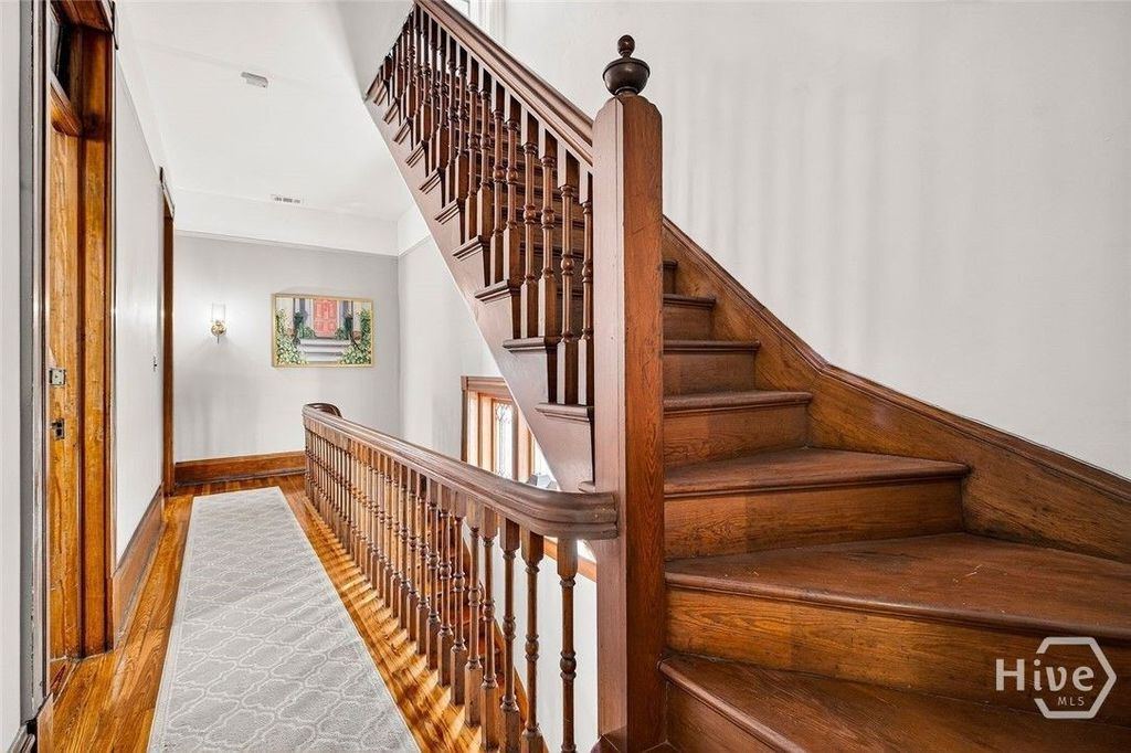 Image 37 of property listing at 106 E Harris Street, Savannah, GA 31401