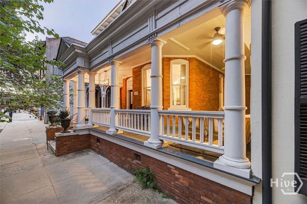 Image 42 of property listing at 106 E Harris Street, Savannah, GA 31401