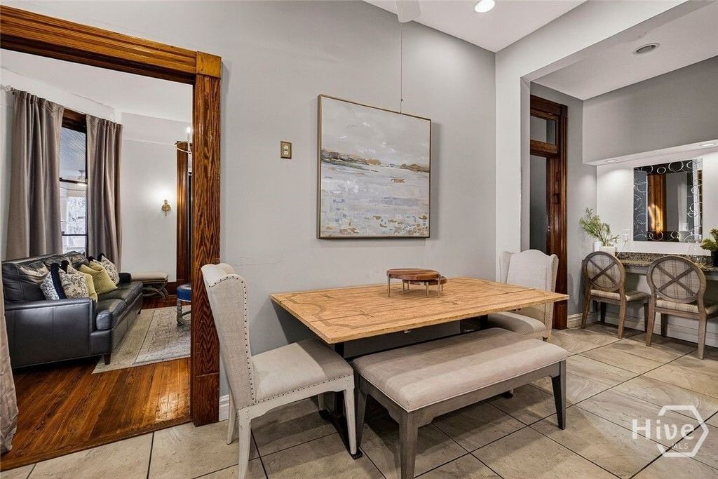 Image 8 of property listing at 106 E Harris Street, Savannah, GA 31401