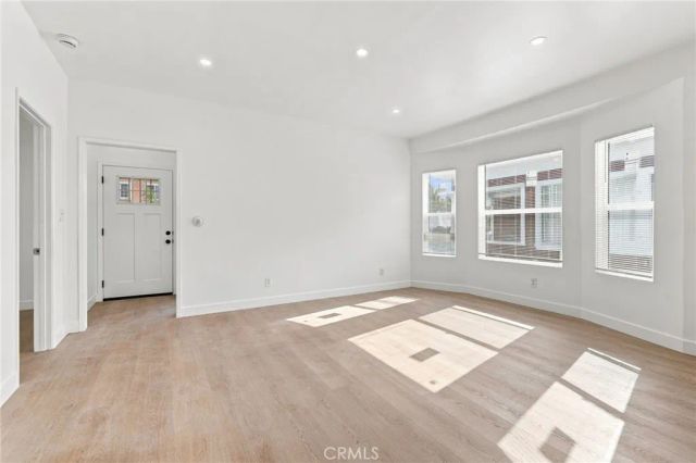 1223 E 35th, Los Angeles, CA 90011