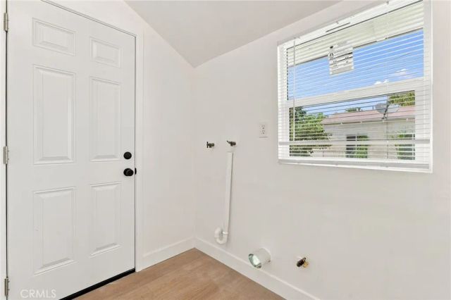 1223 E 35th, Los Angeles, CA 90011