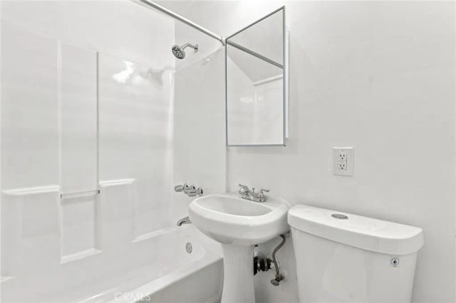1223 E 35th, Los Angeles, CA 90011