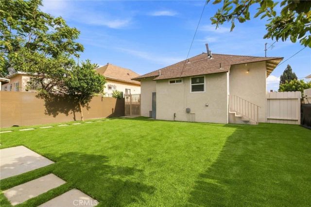 1223 E 35th, Los Angeles, CA 90011