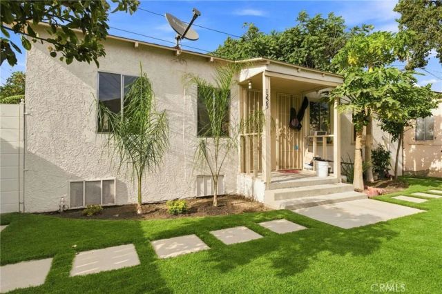 1223 E 35th, Los Angeles, CA 90011