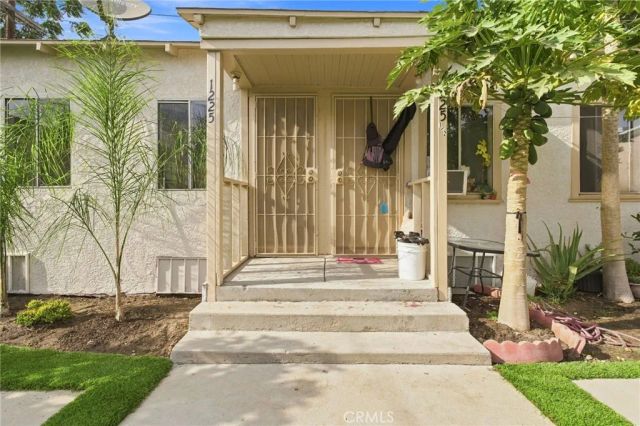 1223 E 35th, Los Angeles, CA 90011