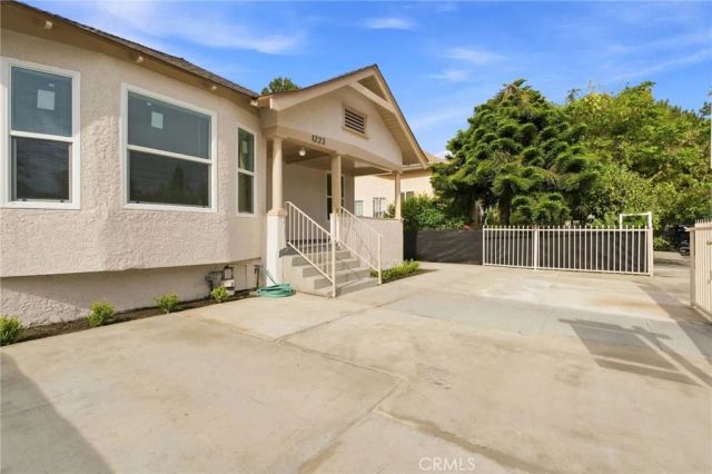 1223 E 35th, Los Angeles, CA 90011
