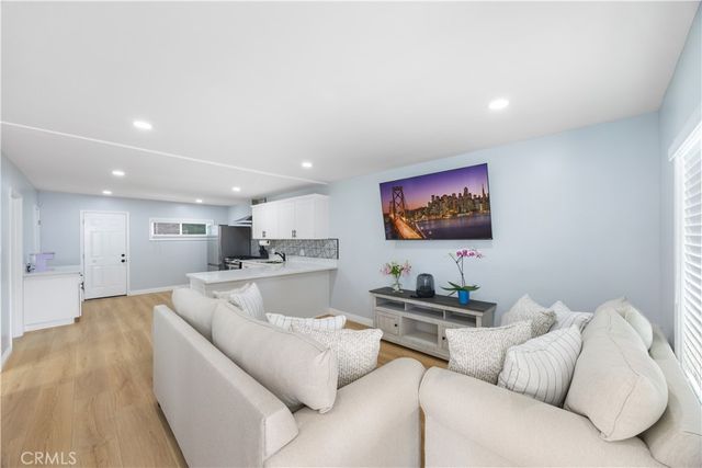 14128 Paramount Blvd, Paramount, CA 90723