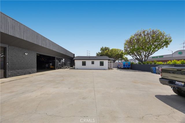 14128 Paramount Blvd, Paramount, CA 90723