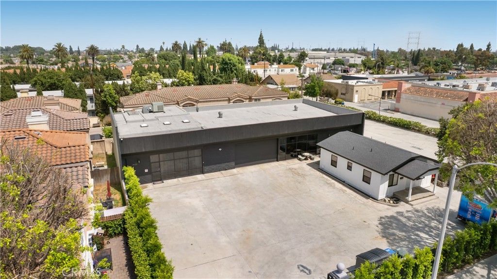 14128 Paramount Blvd, Paramount, CA 90723