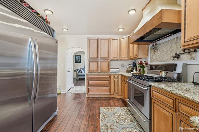 435 N Melborn Street, Dearborn, MI 48128