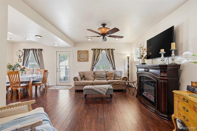 435 N Melborn Street, Dearborn, MI 48128