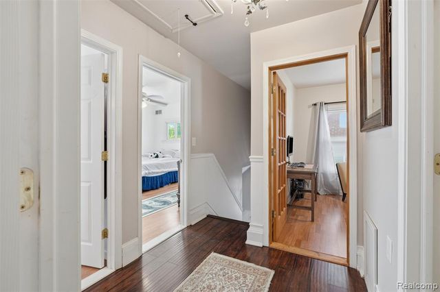 435 N Melborn Street, Dearborn, MI 48128