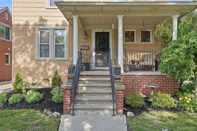 435 N Melborn Street, Dearborn, MI 48128