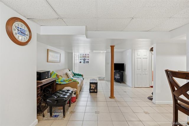 435 N Melborn Street, Dearborn, MI 48128