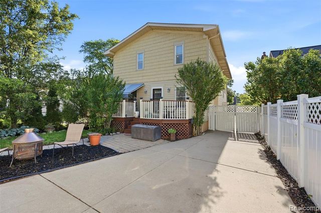 435 N Melborn Street, Dearborn, MI 48128