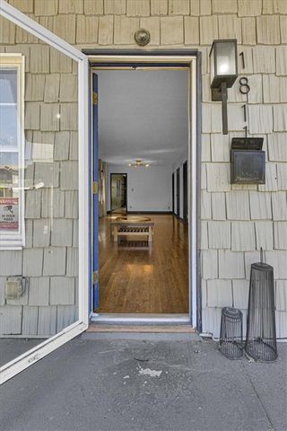 1811 Pendleton Avenue, Kansas City, MO 64124