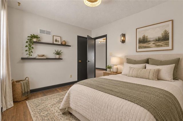 1811 Pendleton Avenue, Kansas City, MO 64124