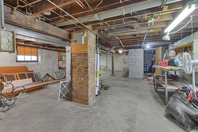 1811 Pendleton Avenue, Kansas City, MO 64124