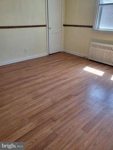 1037 FANSHAWE ST, Philadelphia, PA 19111