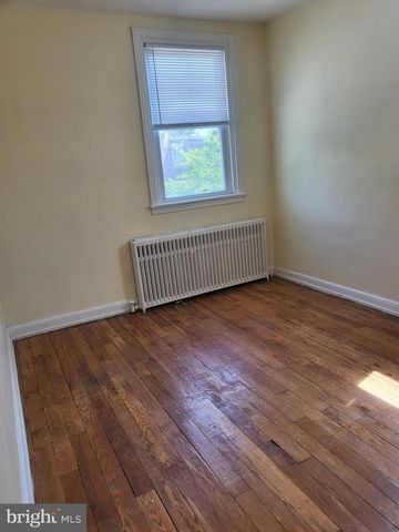 1037 FANSHAWE ST, Philadelphia, PA 19111