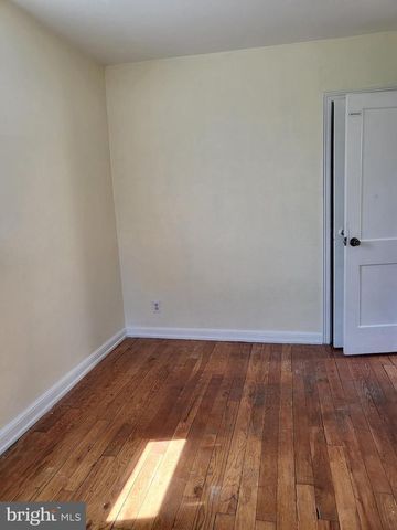 1037 FANSHAWE ST, Philadelphia, PA 19111