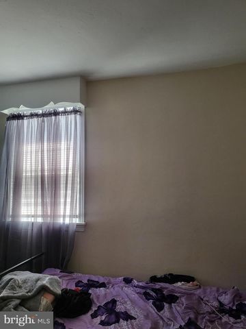 1037 FANSHAWE ST, Philadelphia, PA 19111