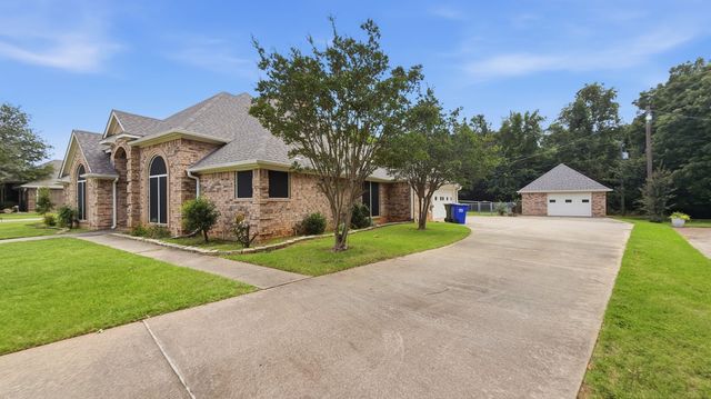 2412 Jolinda Lane, Whitesboro, TX 76273