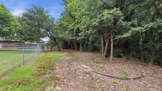 2412 Jolinda Lane, Whitesboro, TX 76273